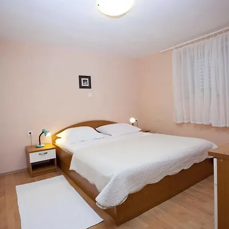 Daniela Апартаменты Макарска