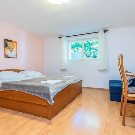 Daniela Apartmán Makarská